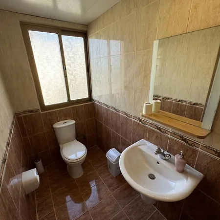 Tigrija By The Nest بيت ضيافة