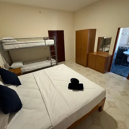 Tigrija By The Nest بيت ضيافة نادور