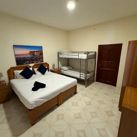 Tigrija By The Nest بيت ضيافة *